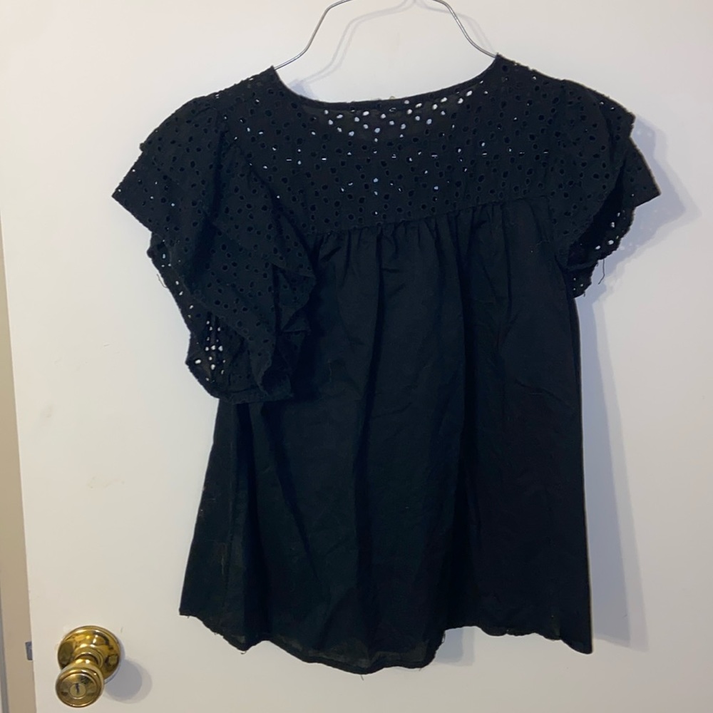 Ruffle sleeve blouse